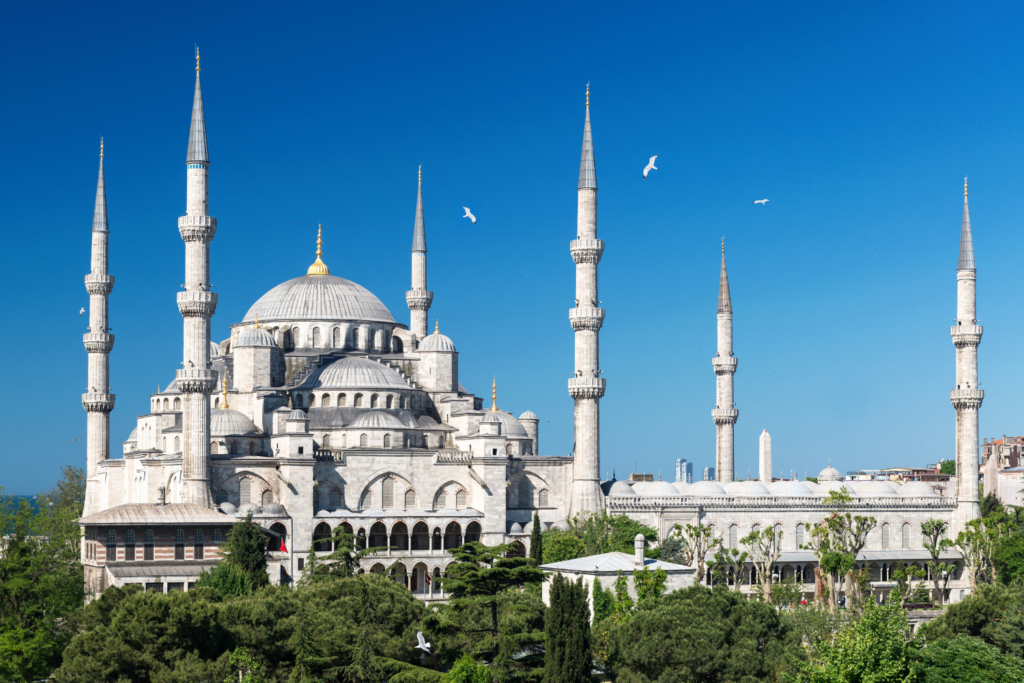 Zboruri directe Cluj–Istanbul operate de Turkish Airlines