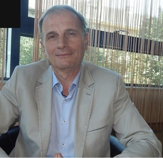 <h4>Petru Ștefan Runcan</h4>